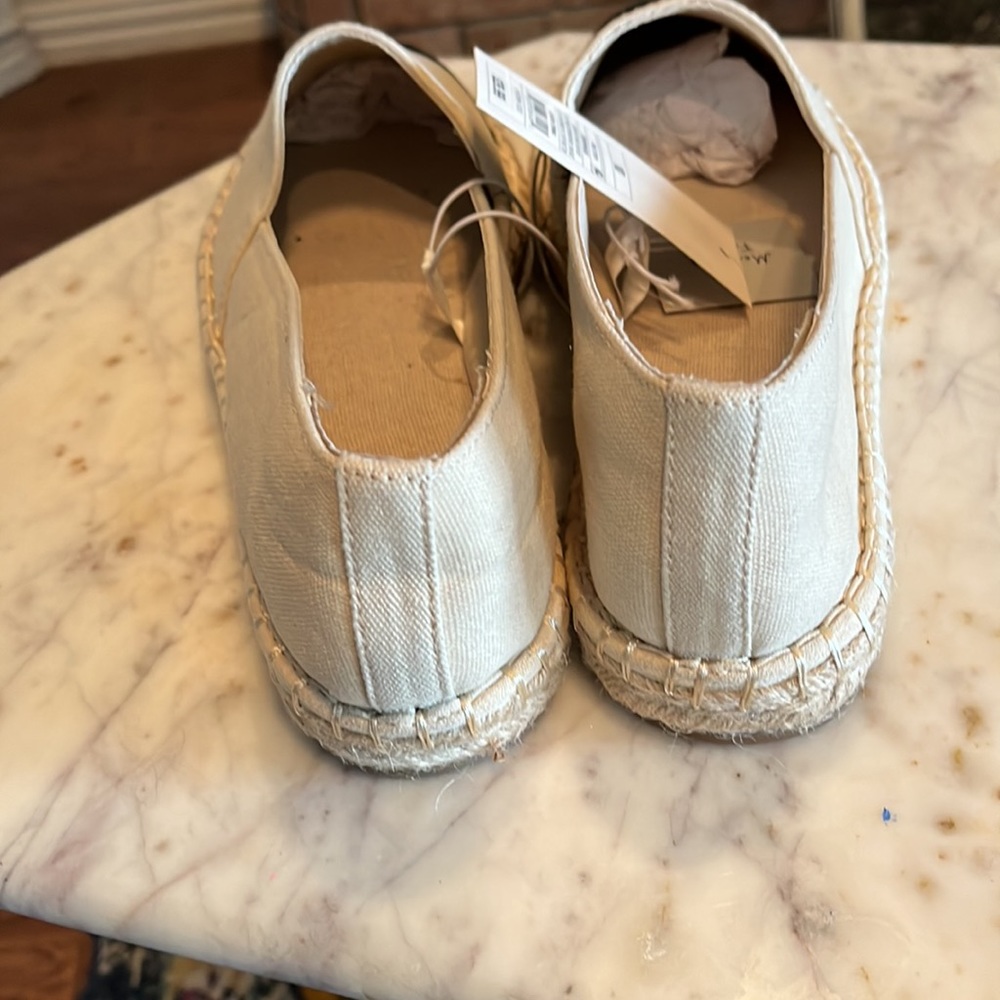 ❤️A new day ☀️ Maggie Memory Foam Cream Slip on Shoes Size 7.5 - Picture 3 of 4